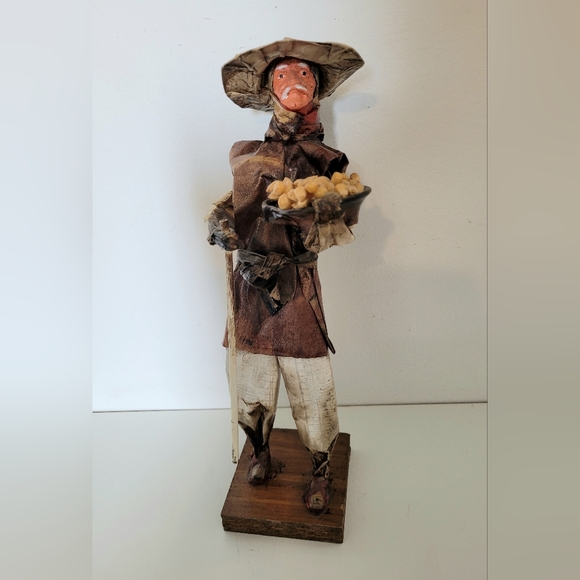 Vintage Mexican Paper Mache Folk Doll - Picture 6 of 6